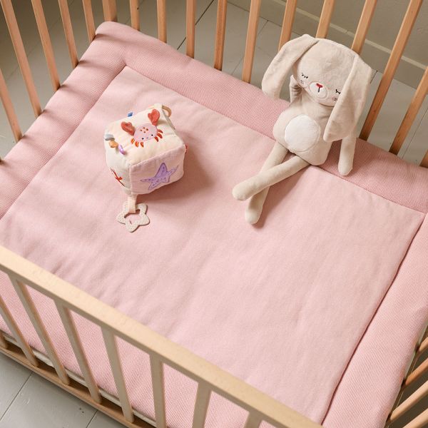 Fond de parc 75x95 cm rose en coton biologique par Petite Amélie