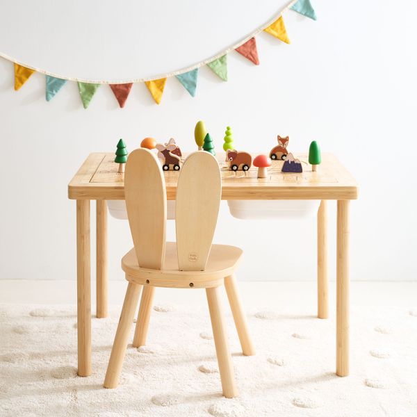 Table d’activité pour bébé en bois naturel de 73.5 x 53.5 x 49.5 cm par Petite Amélie