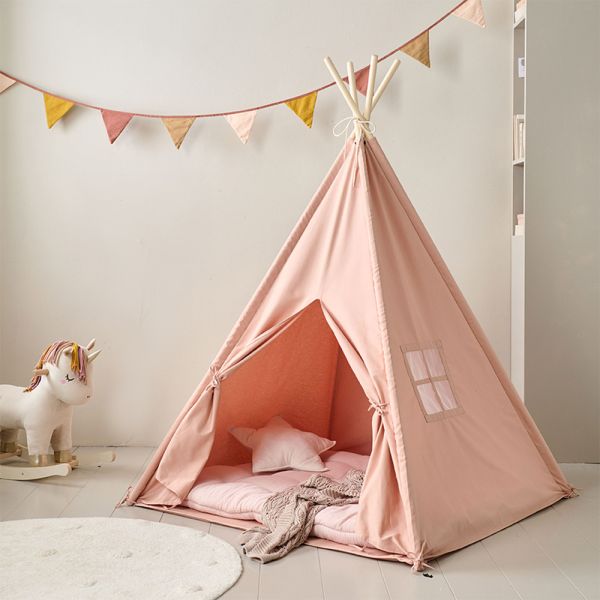 Tipi en rose 158 cm de haut en coton et bois de pin par Petite Amélie