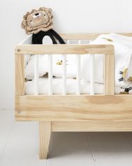 Lit enfant 2 ans «PLUME» couleur bois ✔️ Petite Amélie